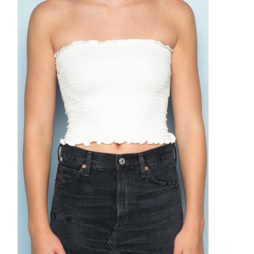 HOT ITEM❤️Cleo White smocked tube top - Picture 1 of 8